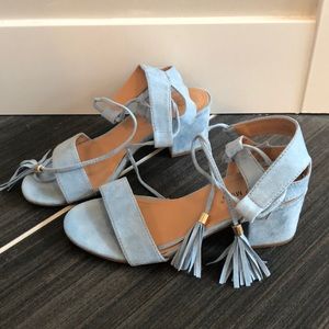 Light blue small wedge lace up heels